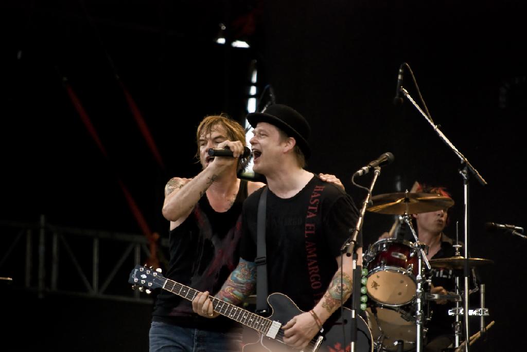 Die Toten Hosen und Die Ärzte rocken Berlin-Tempelhof im Sommer 2013