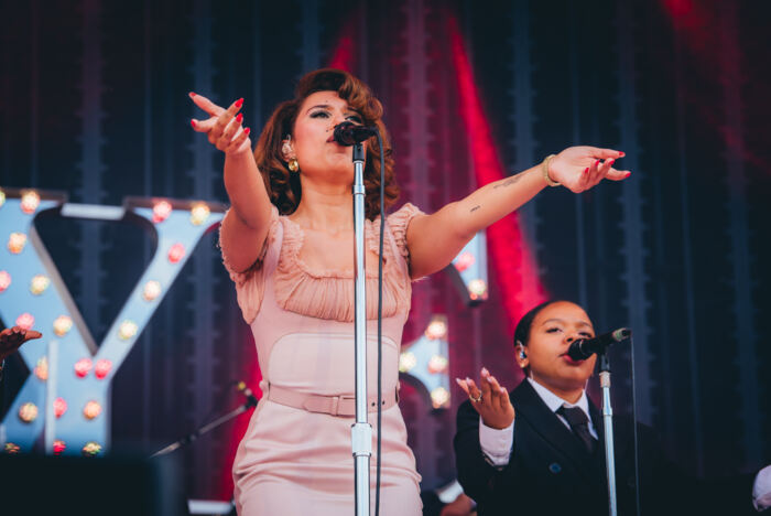 Das war das Lollapalooza Berlin 2025 78 Raye at Lollapalooza Berlin (2025) - Foto: Adina Scharfenberg